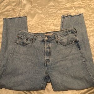 Levi’s Light Wash Wedgie Straight Jeans